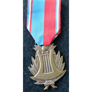 FRANCE : médaille de la confédération musicale de France échelon bronze G. Moret Paris