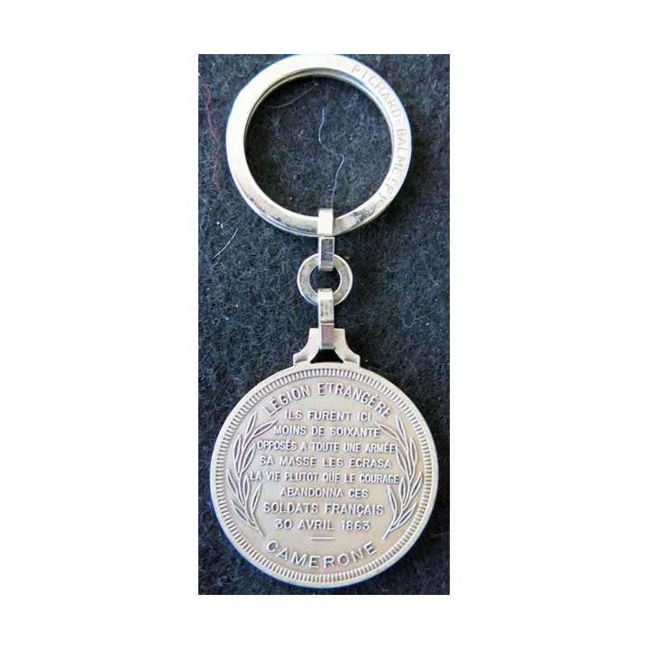 PORTE CLEFS : porte clefs de la Légion étrangère "Camerone"  de fabrication Pichard Balme en métal argenté