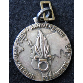 PORTE CLEFS : medaille de  porte clefs du 150° anniversaire de la Légion Etrangère de diamètre 3,5 cm sans attache