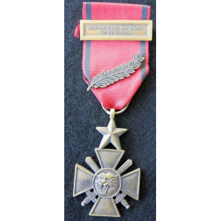 ZAIRE : médaille de la croix de la bravoure militaire zaïroise en bronze avec palme