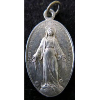 INSIGNE RELIGIEUX : médaille du recours à la vierge Marie en métal léger