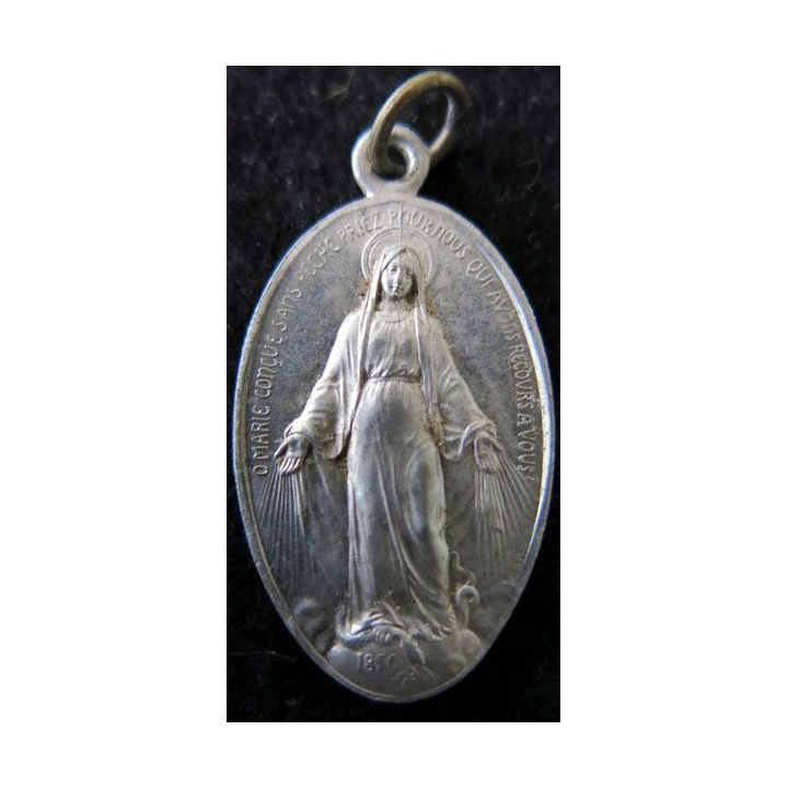 INSIGNE RELIGIEUX : médaille du recours à la vierge Marie en métal léger
