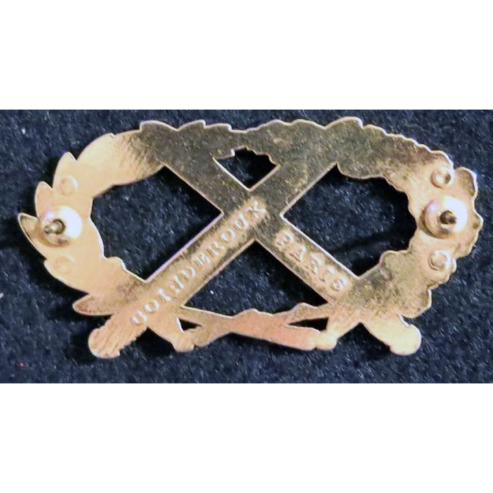 BMP2 : insigne du brevet militaire professionnel n°2 échelon or Coinderoux attaches pin's
