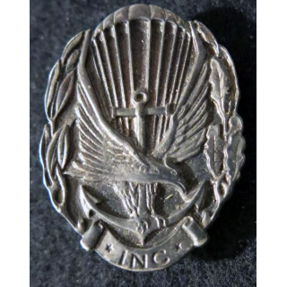 ITALIE : insigne métallique du 9º Reggimento d'assalto paracadutisti "Col_Moschin"