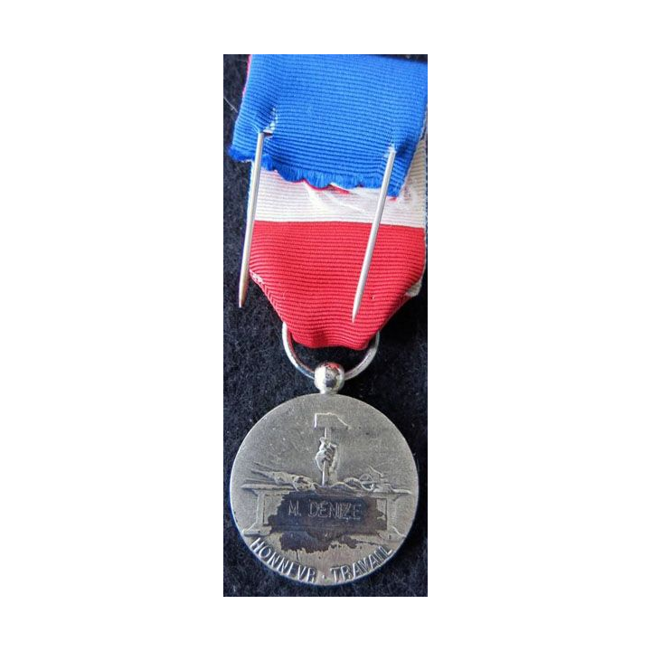 FRANCE : Médaille d'honneur du travail du ministère du travail grade argent attribuée à M. Denize
