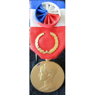 FRANCE : Médaille du travail du ministère du travail et de la sécurité sociale grade grand or attribuée à C. Matz 1952