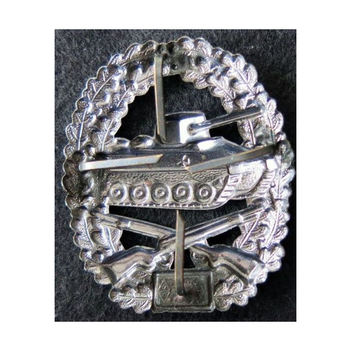 ALLEMAGNE : insigne de spécialité armée allemande troupes blindées grade bronze modèle ajouré