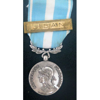 médaille d'outre mer agrafe " Liban " en métal argenté