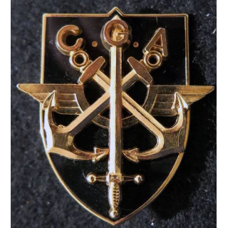 CGA : insigne métallique contrôle général des armées de fabrication Fraisse G. 3229
