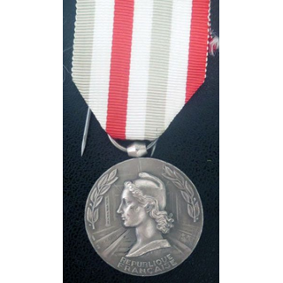 Médaille d'honneur des chemins de fer attribuée en 1960 à A. Louis
