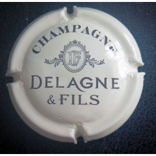 Capsule Muselet champagne Delagne & Fils n°2 crème et noir lettres fines