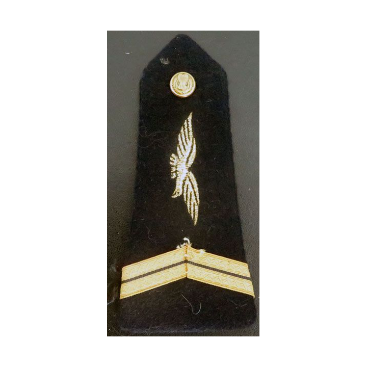 épaulette de sergent de l'armée de l'air avec bouton 