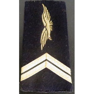 fourreau de sergent armée de l'air (gerfaut tourné vers l'extérieur)