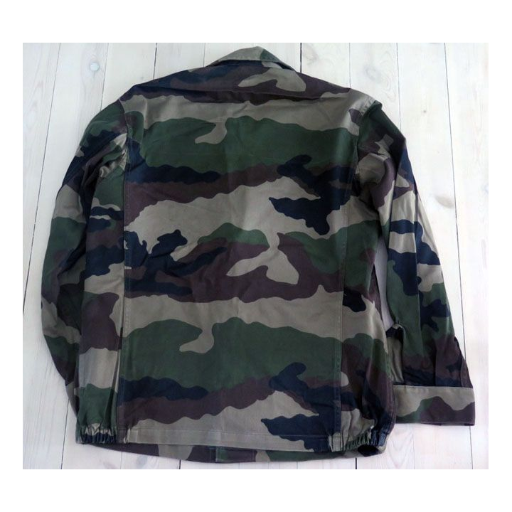 Veste de treillis camouflées vert armé de taille 92 M très bon état 