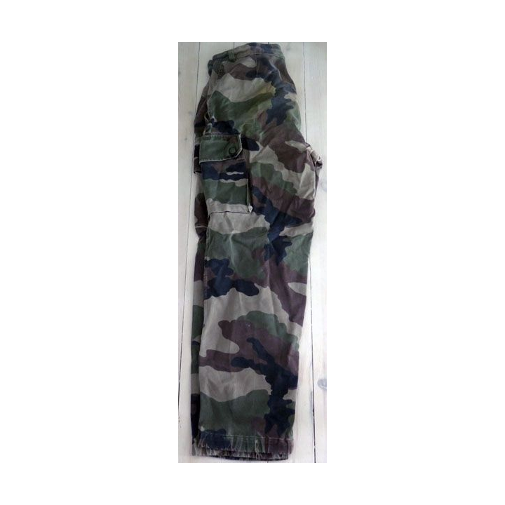 Pantalon de treillis camouflé vert armé taille 80 L de fabrication CSV 2008