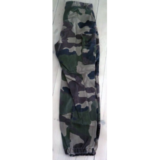 Pantalon de treillis camouflé vert armé taille 80 L de fabrication Transconfection