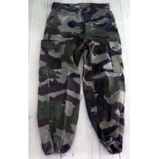 Pantalon de treillis camouflé vert armé taille 76 (taille 38 pour femme) 