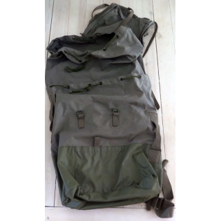 Sac à dos vert armé de fabrication Warein Lille 1987