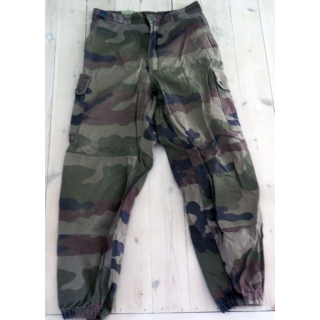 Pantalon de treillis camouflé vert armé taille 80 M
