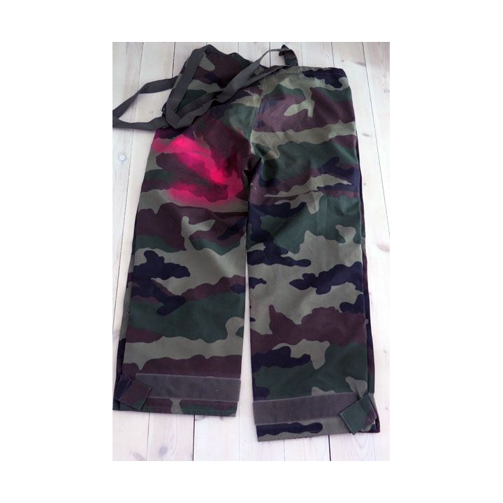 Sur Pantalon camouflé étanche taille 88 C de fabrication CSV 2001