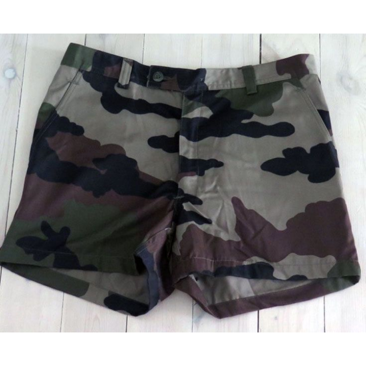 Short camouflé vert armé taille 84 de fabrication Socovet 1995