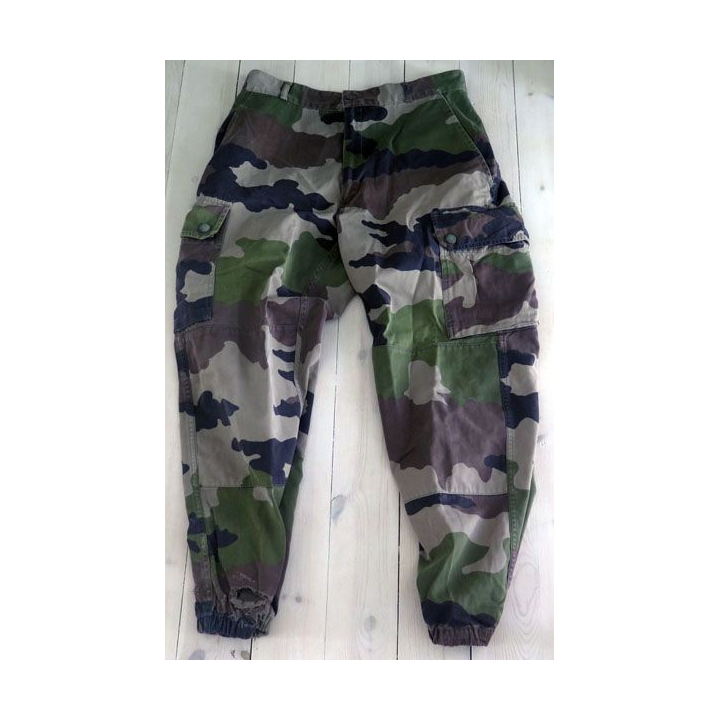Pantalon de treillis camouflé vert armé taille 80 M