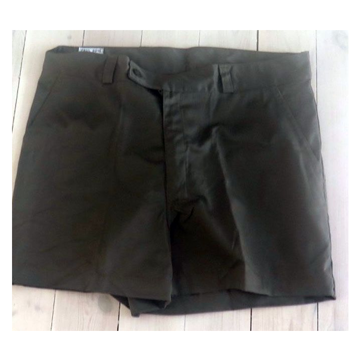Short vert armé taille 88 de fabrication Paul Boye 1994 neuf 