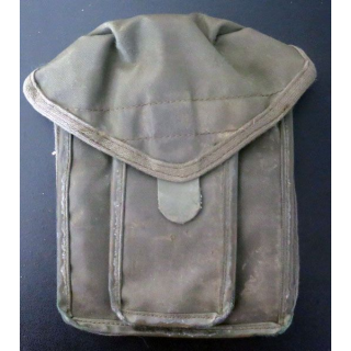 MILITARIA : porte chargeur pour Famas en toile 