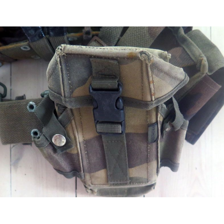 Ceinturon modèle F1 sable avec de bretelles de support et équipements