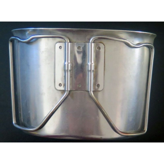 quart militaire en métal