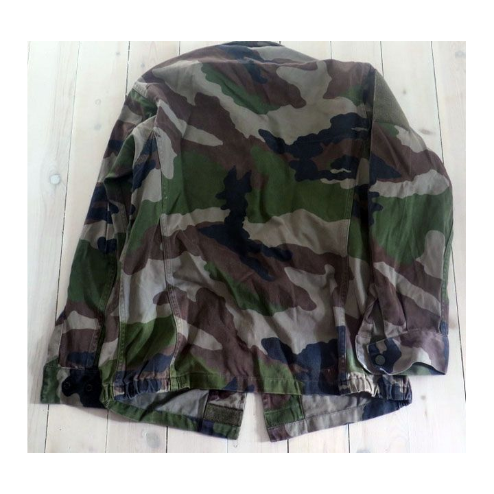 Veste de treillis camouflé vert armé taille 88 C