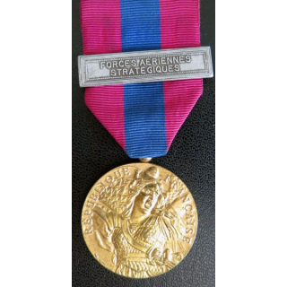 médaille défense nationale avec barrette Forces aériennes stratégiques