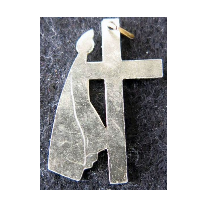 INSIGNE RELIGIEUX : croix du centenaire du pelerinage de Lourdes 1858 1958 en métal argenté