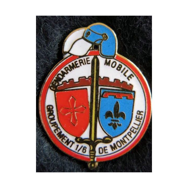GM GPT 1/6 : pin's métallique du groupement 1/6 de la gendarmerie mobile de Montpellierde la 32 X 26 mm série limitée