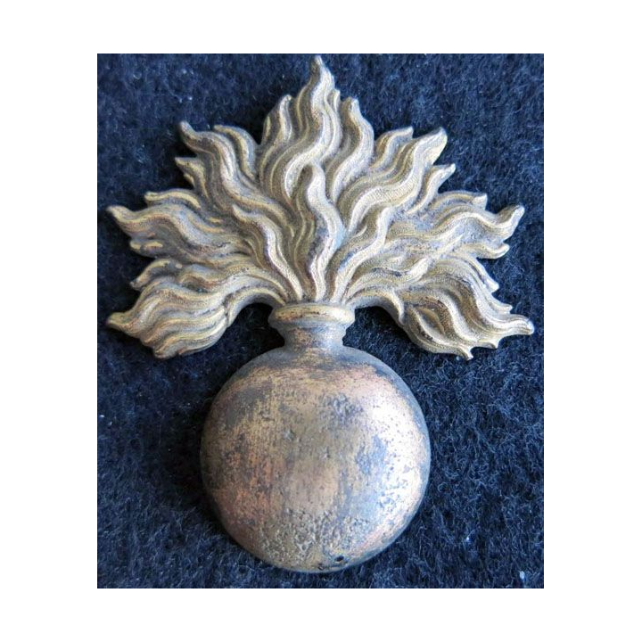 insigne de casquette des Grenadiers Guards de l'armée britannique