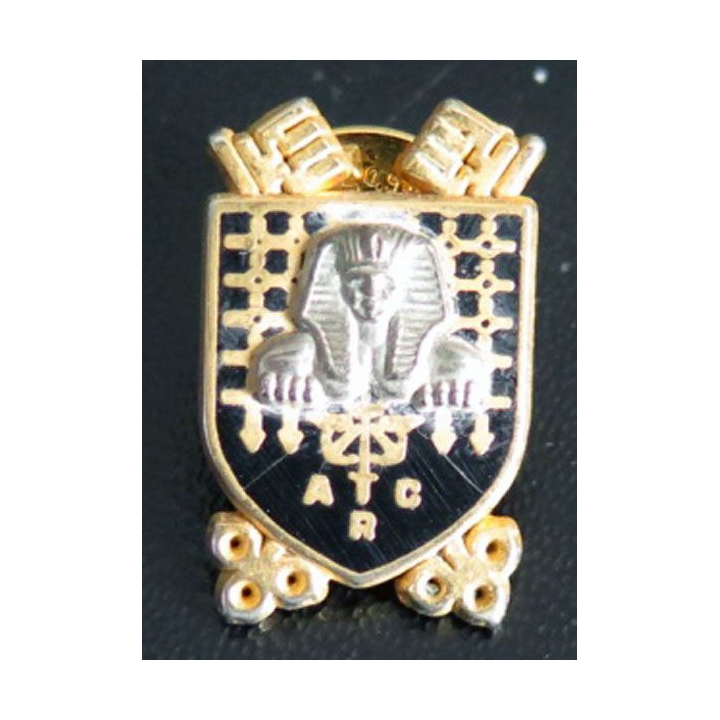 ARC : insigne en réduction type pin's de l'amicale des réservistes du chiffre Ballard N° 110