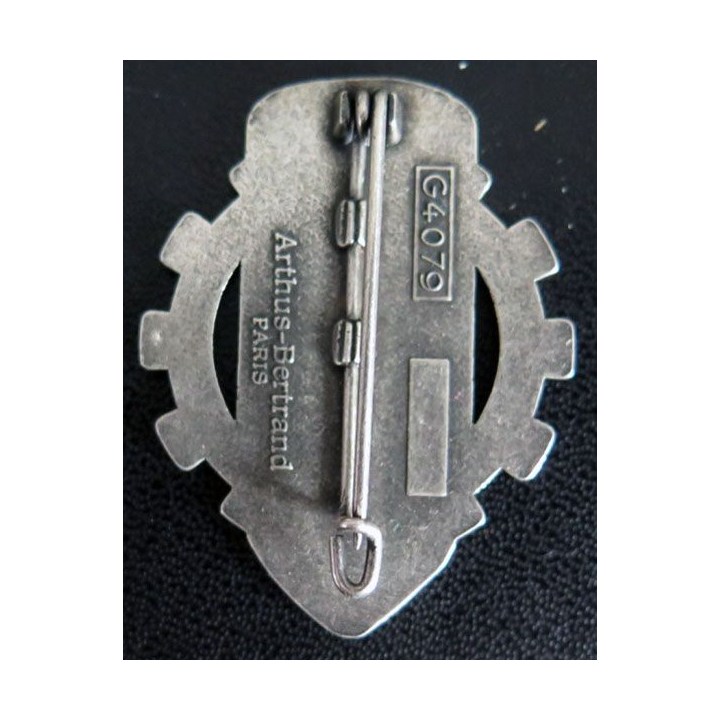 Insigne métallique du 516° régiment du train G. 4079