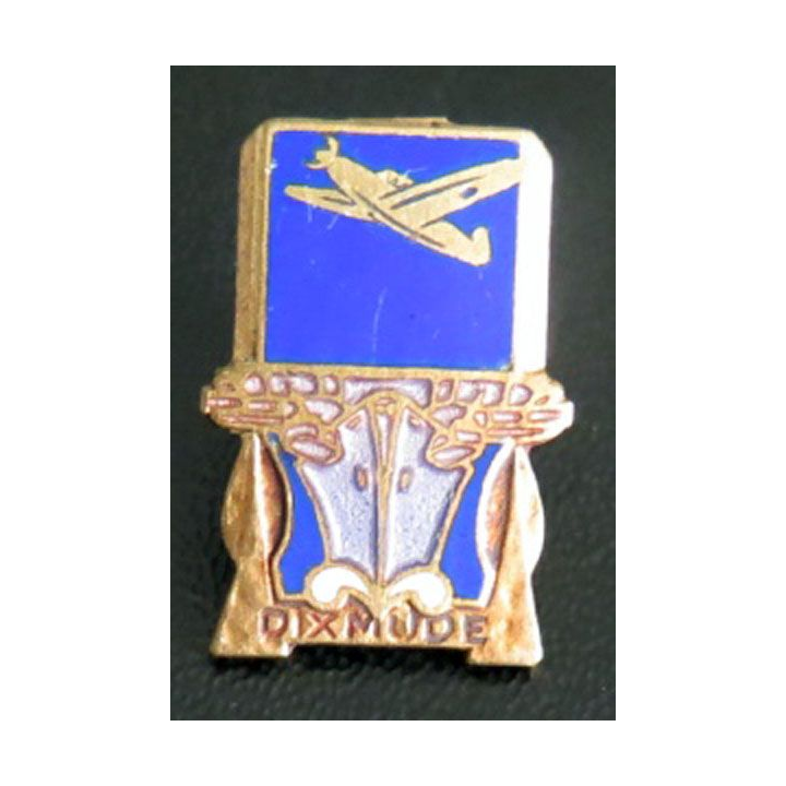 DIXMUDE : pin's du porte avion Dixmude en émail Annonier Toulon 
