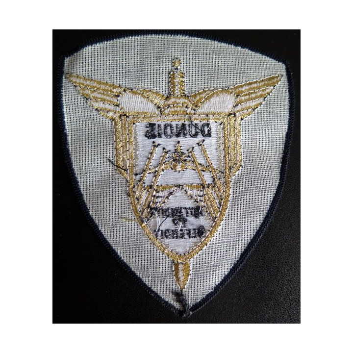 BA 279 Insigne escadron défense sol air Dunois adtendit et defendit