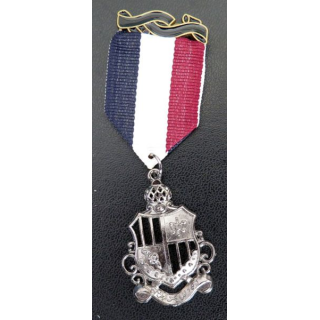 MEDAILLES JOUETS : Médaille pour déguisemant enfants en métal embouti 