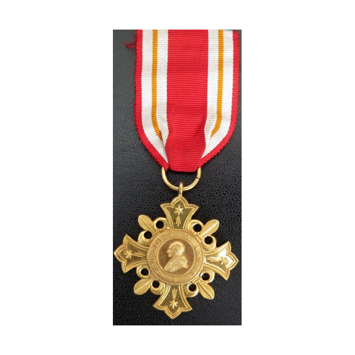 VATICAN : Médaille de Léon XIII 1888 échelon or (vermeil ?)