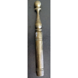 Quille en laiton de hauteur 14,5 cm
