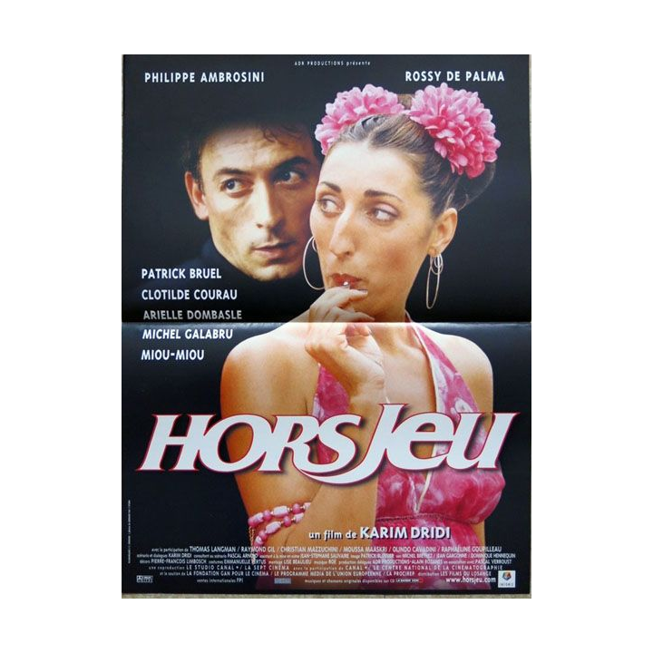 AFFICHE FILM : affiche de cinéma du film " Hors jeu " dimension 40 x 53,5 cm (E039)