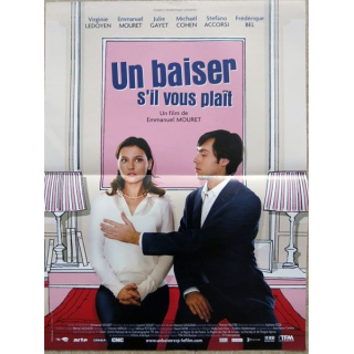 AFFICHE FILM : affiche de cinéma du film "Un baiser s'il vous plaît" 2007 dimension 40 x 53,5 cm (E039)