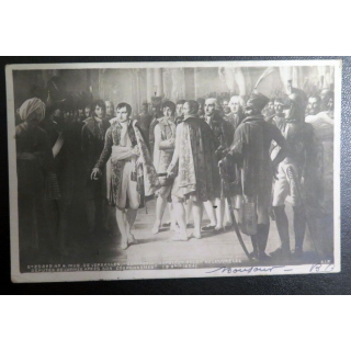 Carte postale Napoléon reçoit au Louvre les députés de l'Armée