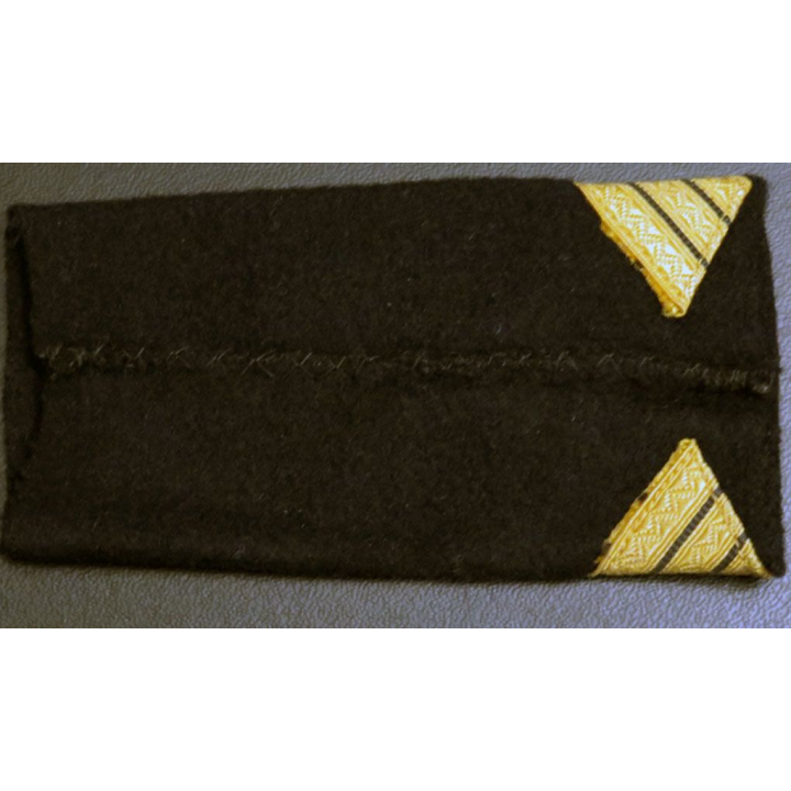 fourreau de sergent chef de l'armée de l'air (épaulette droite)