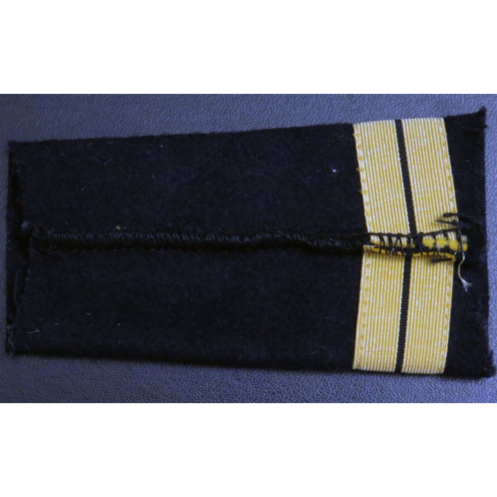 fourreau de lieutenant de l'armée de l'air (épaulette droite)