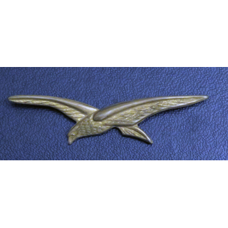 insigne de calot de l’armée de l’Air gerfaut en métal doré embouti 