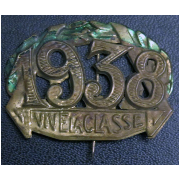 Insigne vive la classe 1938 en laiton de largeur 4,1 cm