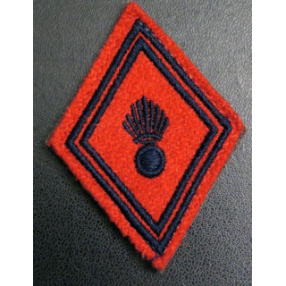 LOSANGE DE BRAS MODÈLE 45 : régiment d'artillerie troupe